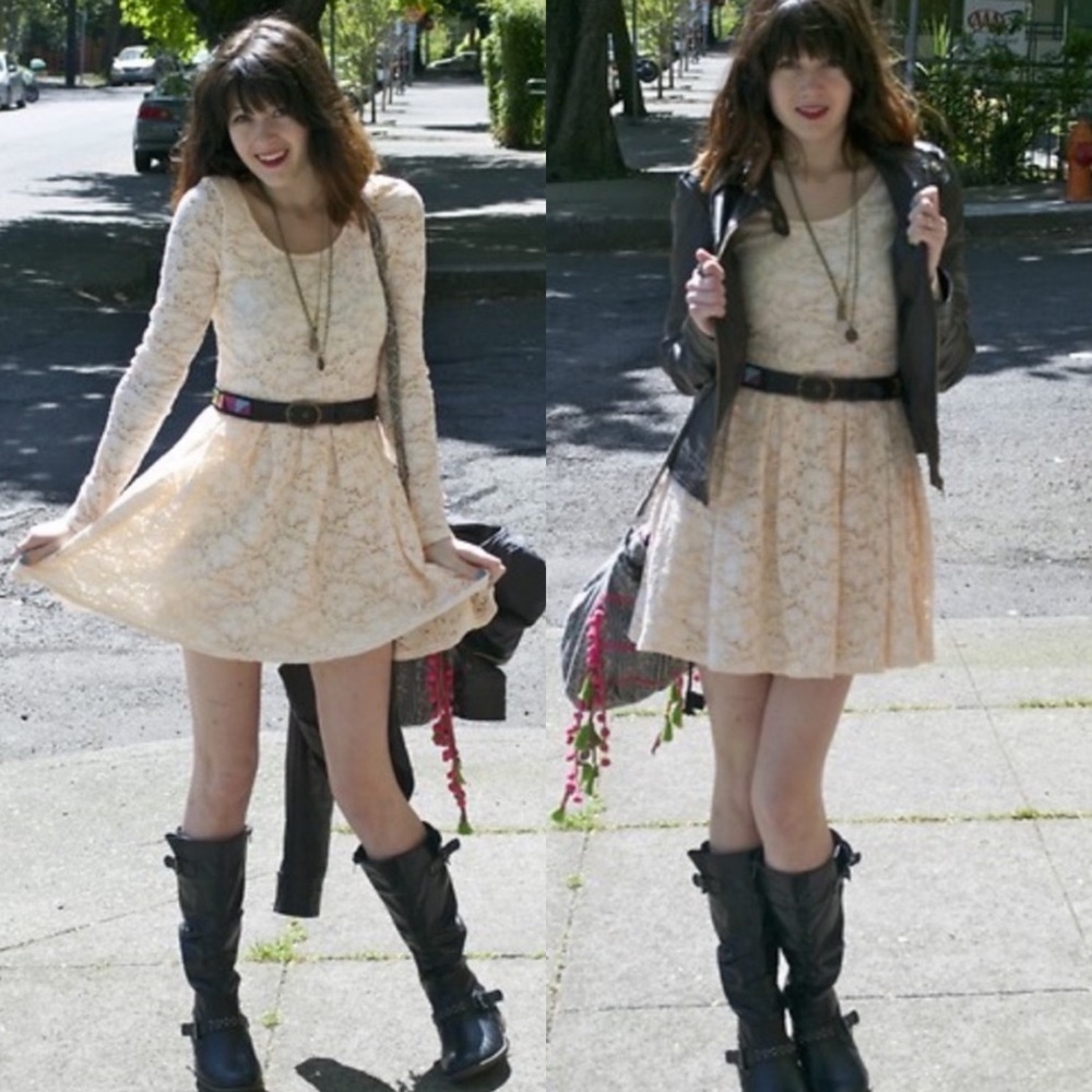 Freeโ People Garden Lace Eyelet Mini Dress Size XS Bohemian Ballet Core Peach